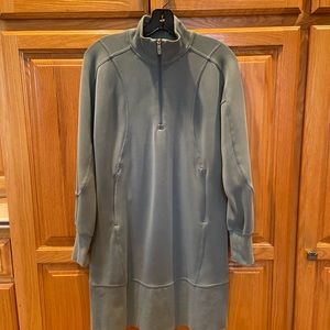 ******SOLD***** Softstreme 1/2 zip dress. Size 6.